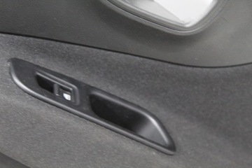 СТОРОНА ДВЕРИ, ЗАДНЯЯ СПРАВА, ПОДЪЕМНИК JEEP RENEGADE