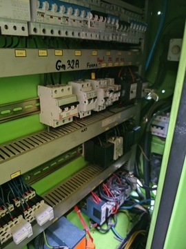 ИНЖЕКЦИОННАЯ МАШИНА ENGEL ES 330/90