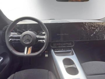 Mercedes CLA C118/X118 2025 MERCEDES-BENZ CLA 250+ AMG Line Sedan (272KM) 2025, zdjęcie 7