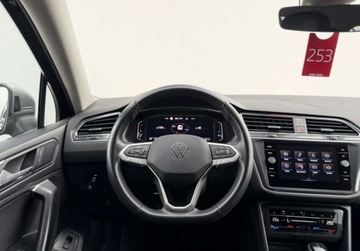 Volkswagen Tiguan Allspace SUV Facelifting 2.0 TDI SCR 200KM 2022 Volkswagen Tiguan Allspace IQ.Light MatrixLED Hak Kamery 360 Webasto T, zdjęcie 18