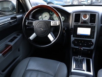 Chrysler 300C I Touring 3.0 CRD V6 218KM 2006 Chrysler 300C 3.0 D, 214 KM, Automat, Xenon, zdjęcie 6