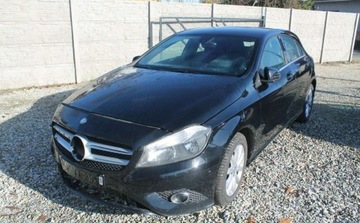 Mercedes Klasa A W176 Hatchback 5d 1.8 200 CDI BlueEFFICIENCY 136KM 2013 Mercedes-Benz Klasa A 1.8 Diesel 136KM