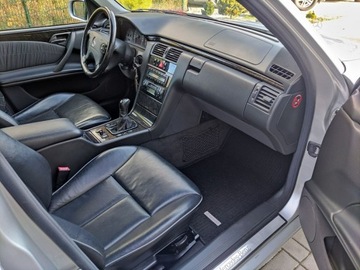Mercedes Klasa E W210 Sedan 2.6 170KM 2001 Mercedes E 240 170KM Avantgarde Xenony Skóra, zdjęcie 17