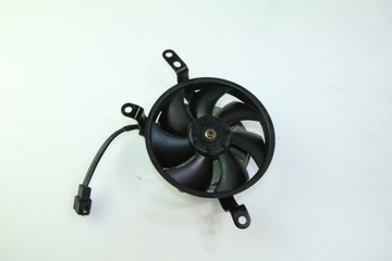 YAMAHA R1 RN12 04-06 ВЕНТИЛЯТОР ЛЕВЫЙ