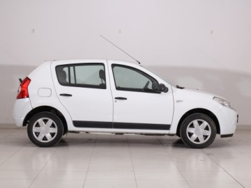 Dacia Sandero I Hatchback 5d 1.4 MPI 75KM 2010 Dacia Sandero 1.4 MPI, Klima, zdjęcie 5