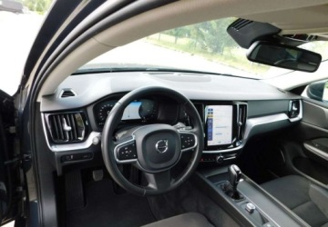 Volvo V60 II  Kombi 2.0 D3 150KM 2019 Volvo V60 z Gwarancja Model 2020r 2.0 Diesel 150KM, zdjęcie 13