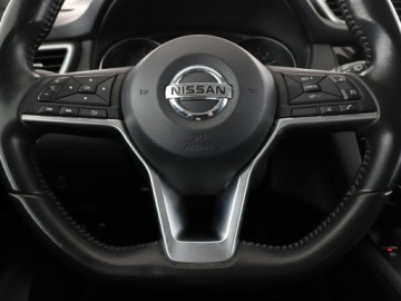 Nissan Qashqai II Crossover Facelifting 1.3DIG-T 140KM 2019 Nissan Qashqai navi klima auto grzane fotele, zdjęcie 20
