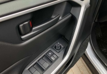 Toyota RAV4 V SUV 2.5 Hybrid Dynamic Force 218KM 2021 Toyota RAV4 Toyota RAV4 2.5 Hybrid Active 4x2 2.5 Hybryda 218KM, zdjęcie 29