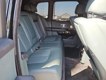 Rolls-Royce 2022 Rolls-Royce Cullinan 2022, 6.8L, 4x4, od ubezpieczalni 6.8 Benzyna 563KM, zdjęcie 8