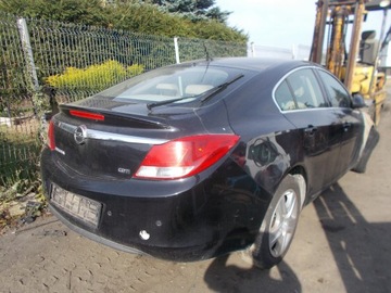 DVEŘE LEVÉ PŘEDNÍ OPEL INSIGNIA Z20R HB