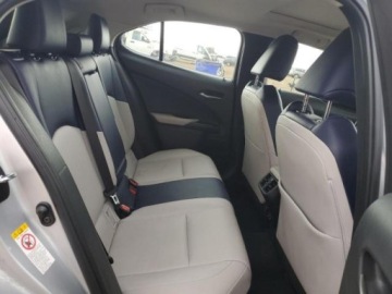 Lexus UX 2019 Lexus UX 2019 LEXUS UX 200 silnik 2.0 L 2.0 Benzyna 169KM, zdjęcie 10