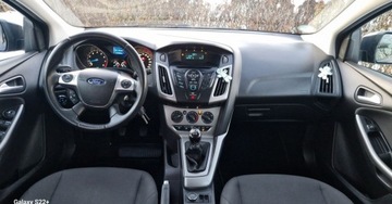 Ford Focus III Sedan Facelifting 1.0 EcoBoost 100KM 2014 Ford Focus Wzorowy Klima - Tempomat - Parkasist - Alufelgi - Zarejestrowa, zdjęcie 6