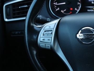 Nissan Qashqai II Crossover 1.2 DIG-T 115KM 2015 Nissan Qashqai 1.2 DIG-T, Salon Polska, Klima, zdjęcie 16