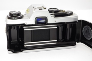 OLYMPUS OM10 + Olympus ZUIKO Auto-S 50 мм 1:1,8 Состояние Отличное состояние