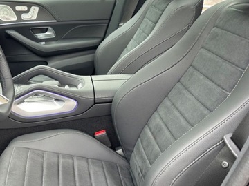 Mercedes GLE V167 SUV Facelifting 2.0 300d 269KM 2025 MERCEDES-BENZ GLE 300 d 4-Matic AMG Line 2.0 (269KM) 2025, zdjęcie 3