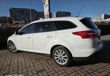 Ford Focus III Kombi Facelifting 1.0 EcoBoost 125KM 2017 Ford Focus Super Stan NAVI - Kamera - 114 Tkm - Zarejstrowany 125KM, zdjęcie 3