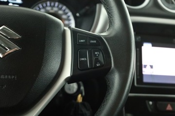 Suzuki Vitara III SUV Facelifting 1.0 BoosterJet 111KM 2018 Suzuki Vitara 1.0 BoosterJet, Salon Polska, zdjęcie 13