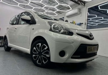 Toyota Aygo I 2013 Toyota Aygo 1.0 benzyna 1 wlasciciel 100 bezwypadkowy Benzyna 70KM