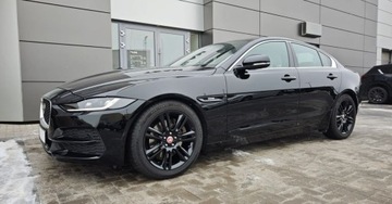 Jaguar XE Sedan Facelifting 2.0 i4P 250KM 2019 Jaguar XE 2.0 Benzyna 250KM, zdjęcie 5