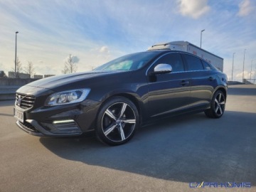 Volvo S60 II Sedan Facelifting 2.0 D4 DRIVE-E 190KM 2018 Volvo S60 2.0D4 R-Designe Rewelacja Bezwypadkowy 2.0 Diesel 190KM, zdjęcie 2