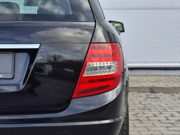 Mercedes Klasa C W204 Kombi T204 1.6 180 K BlueEFFICIENCY 156KM 2012 Mercedes C 180 Benzyna, 156KM, Nawigacja, zdjęcie 12