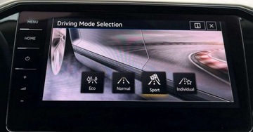 Volkswagen Passat B8 Variant 2.0 TDI BlueMotion SCR 190KM 2019 Volkswagen Passat 4-Motion Automat Navi Parktronic Kamera Alcantara, zdjęcie 30