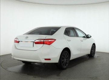 Toyota Corolla XI Sedan 1.6 Valvematic 132KM 2015 Toyota Corolla 1.6 Valvematic, Salon Polska, zdjęcie 4