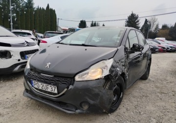 Peugeot 208 I 2014 Peugeot 208 2014r, 1.6 HDi. Uszkodzony lewy przod. Jezdzi 1.6 Diesel 90KM, zdjęcie 1