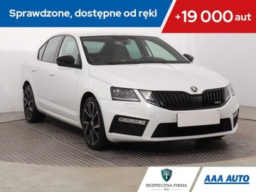 Skoda Octavia III RS Facelifting 2.0 TDI 184KM 2018 Skoda Octavia RS 2.0 TDI 4x4 DSG, Salon Polska