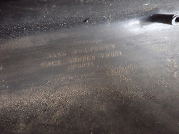 MITSUBISHI GRANDIS NÁRAZNÍK PŘEDNÍ MN145450 OSTŘIKOVAČE