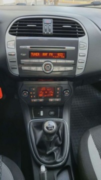 Fiat Bravo II Hatchback 5d Seria 3 1.6 MultiJet 16V 105KM 2014 Fiat Bravo 1,6 diesel 105 KM klimatronic zarejestrowany 1.6 Diesel 105KM, zdjęcie 7