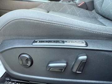 Volkswagen Golf VIII Variant 1.5 eTSI 150KM 2023 Volkswagen Golf 1.5eTSI 150KM Life DSGKameraKeyLessACCNiski PrzebiegASOFV23, zdjęcie 11