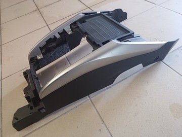 KRYT ZVEDÁK PANEL L200 V MITSUBISHI 2015-