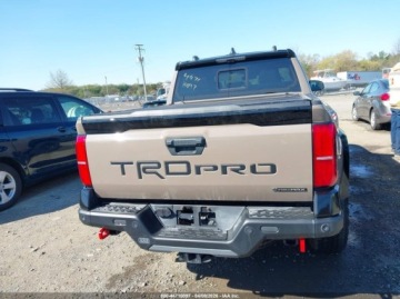 Toyota Tacoma II 2025 Toyota Tacoma TRD PRO, nowy model, hybryda 2.4 Hybryda 326KM, zdjęcie 4