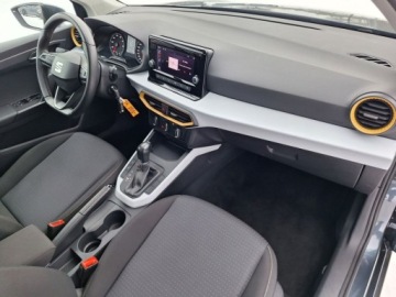 Seat Arona Crossover Facelifting 1.0 TSI 110KM 2022 Seat Arona serwis ASO 1.0TSI 110KM bezwypadkowy pakiety FullLink alufelgi, zdjęcie 13