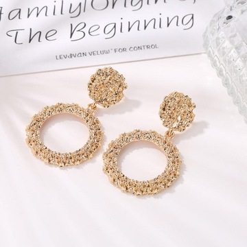 СЕРЬГИ С ГЕОМЕТРИЧЕСКИМ ЗОЛОТОМ МЕТАЛЛОМ