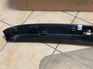 Mercedes OE A2547403300 W206 C200 накладка на крышку багажника