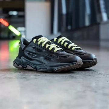 ADIDAS ORIGINALS OZWEEGO