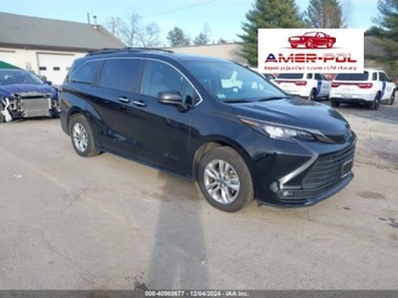 Toyota Sienna III 2022 Toyota Sienna Xle Woodland Edition, 2022r., 4x4, 2.5L 2.5 Benzyna 189KM