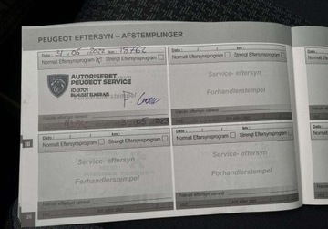 Peugeot 3008 II Crossover 1.2 PureTech 130KM 2017 Peugeot 3008 II LED 1.2 e-THP 130KM gwarancja MANUAL 1.2 Benzyna, zdjęcie 37