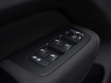 Volvo XC60 II 2025 VOLVO XC60 B5 AWD Ultra Black Edition Suv 2.0 (264KM) 2025, zdjęcie 13