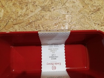 Emile Henry Forma do pieczenia chleba 31 x 13 cm czerwona Burgundia