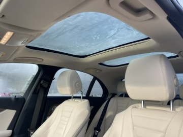 Mercedes Klasa E W213 Limuzyna Facelifting 2.9 E400d 330KM 2020 Mercedes E 400 4Matic Kamery360 Panorama Pamięć, zdjęcie 10