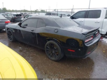Dodge Challenger III 2021 Dodge Challenger RT Scat Pack 2021 6.4l 6.4 Benzyna 485KM, zdjęcie 3