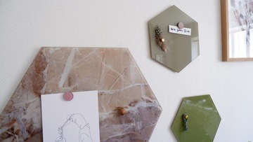 MARMUR BEŻ heksagonalna TABLICA MAGNETYCZNA 42x48