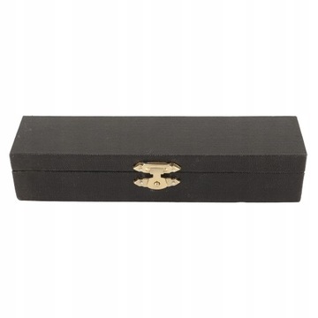 Миниатюрная копия кларнета с подставкой и футляром.