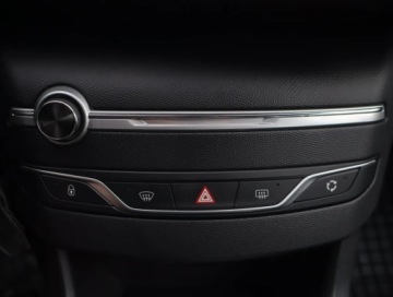 Peugeot 308 II SW Facelifting 1.5 BlueHDI 130KM 2019 Peugeot 308 1.5 BlueHDi, Salon Polska, Serwis ASO, zdjęcie 12