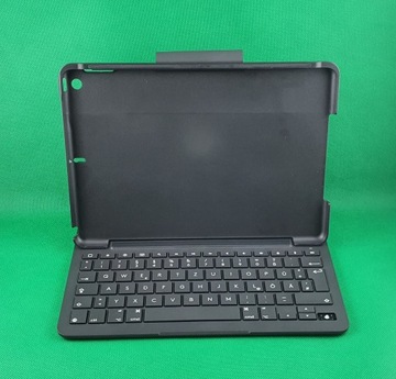 ЧЕХОЛ-КЛАВИАТУРА LOGITECH SLIM FOLIO APPLE для iPad 5–7