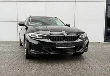 BMW Seria 3 G20-G21 Touring 2.0 330e 292KM 2022 BMW Seria 3 Naped 4x4 Hak Lopatki FV 23 2.0 Hybryda Plug-in 292KM, zdjęcie 34