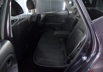 Kia Venga Mikrovan 1.6 DOHC CVVT 125KM 2014 Kia Venga 1.6 benzyna 125 KM 0 Kamera_Panorama-Grzane fotele 1.6 Benzyna, zdjęcie 6